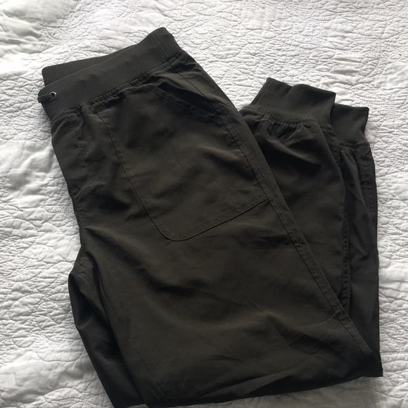 Reitmans Joggers - Picture 7 of 7